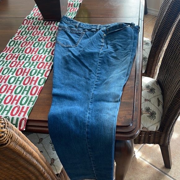 Torrid Jeans 24 XT (Extra Tall 33”) - Picture 3 of 3